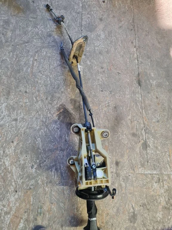 Gear selector mechanism 8344061001