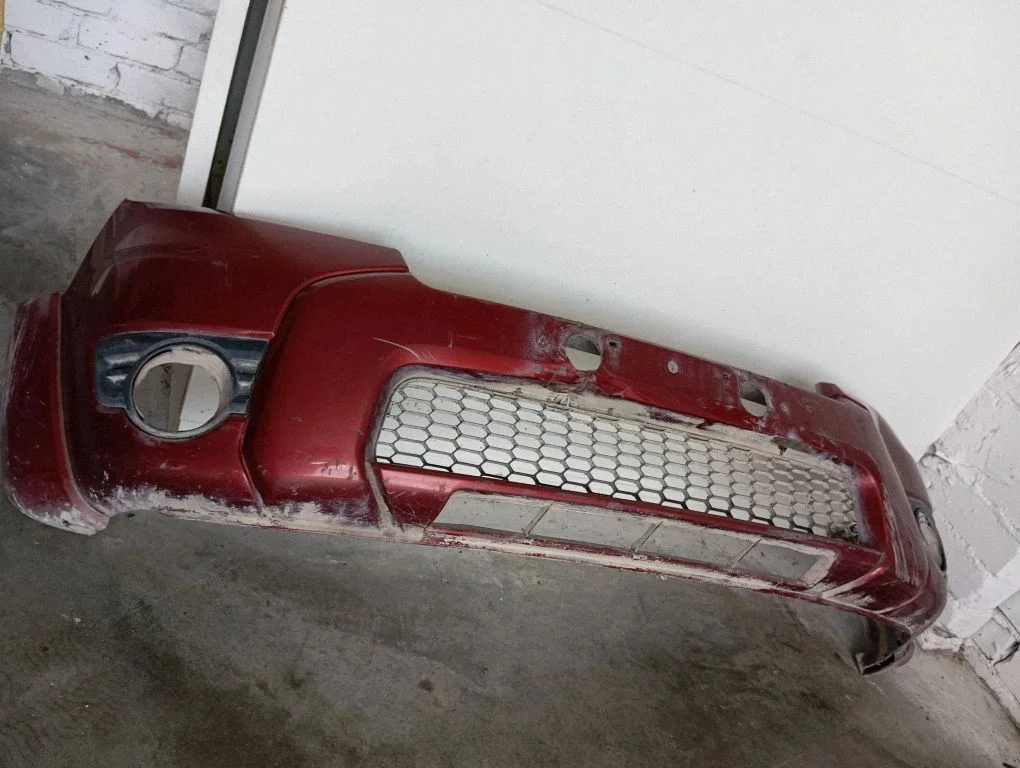 Front bumper UD2D50031