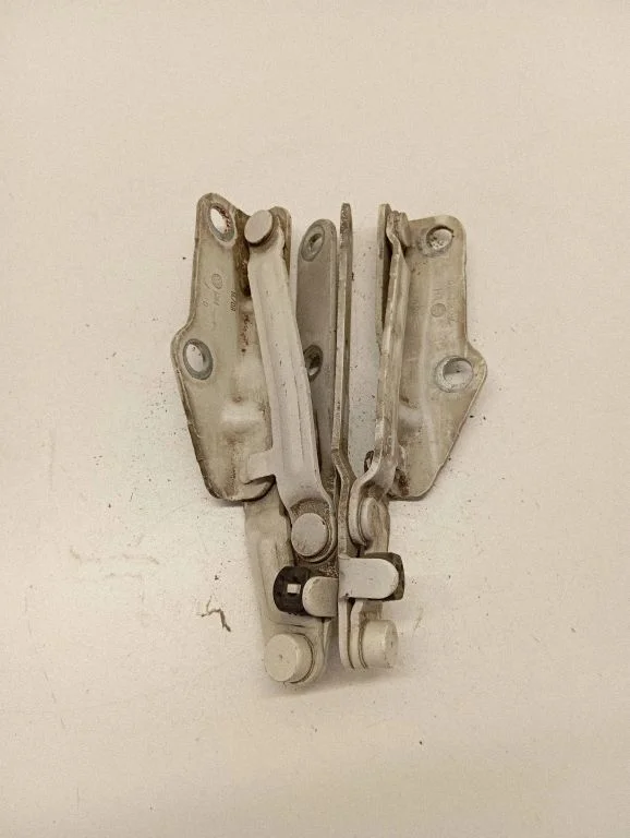 Engine bonnet/hood hinges – Volkswagen Transporter - Caravelle T5 (2003-2015)