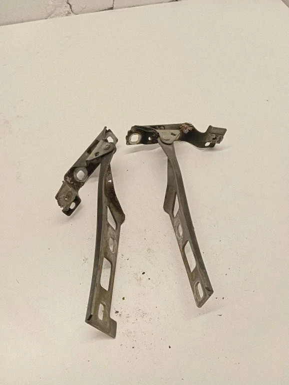 Mootorikapoti hinged 13224576