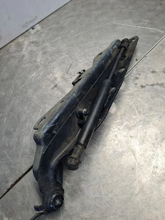Front bonnet/hood damper/strut 9154605