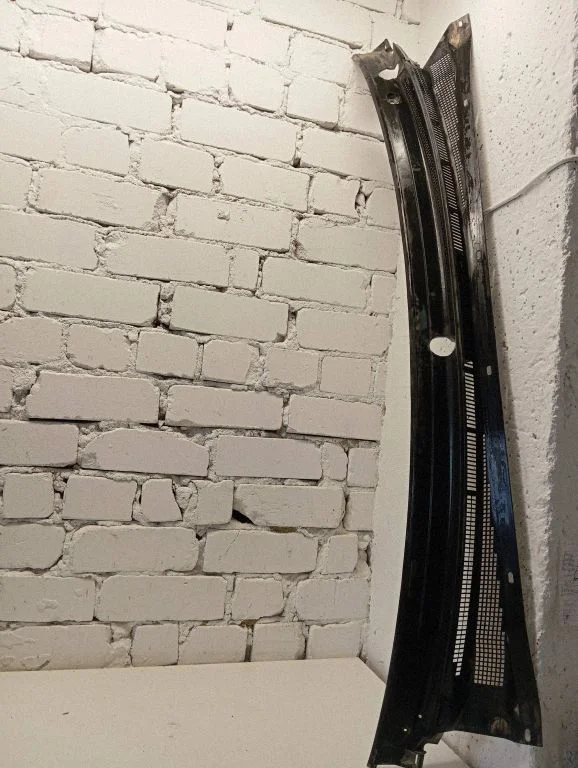 Wiper trim – Ford Ranger (2007-2011)