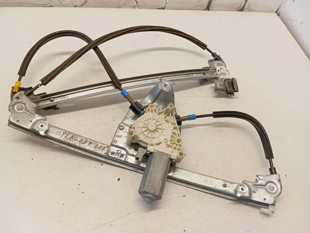 Front door window regulator with motor 9629156280