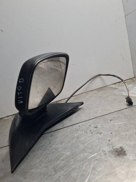 Esiukse elektriline välispeegel 90567890