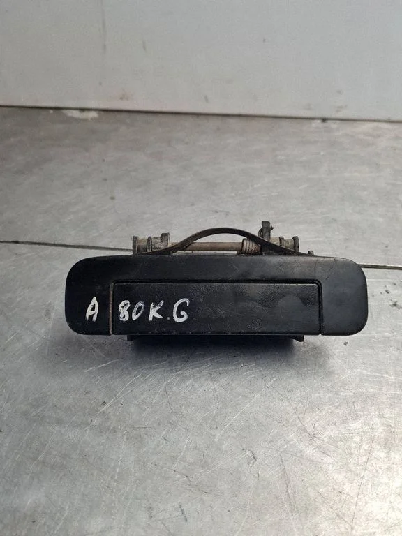 Aizmugurējo durvju ārējais atvēršanas rokturis 44383920