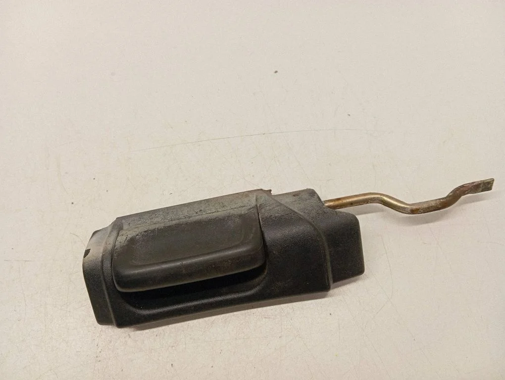 Rear door interior handle – Volkswagen Transporter - Caravelle T4 (1991-2003)