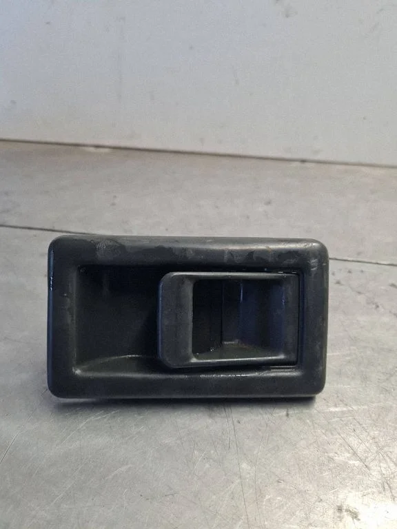 Rear door interior handle A7394