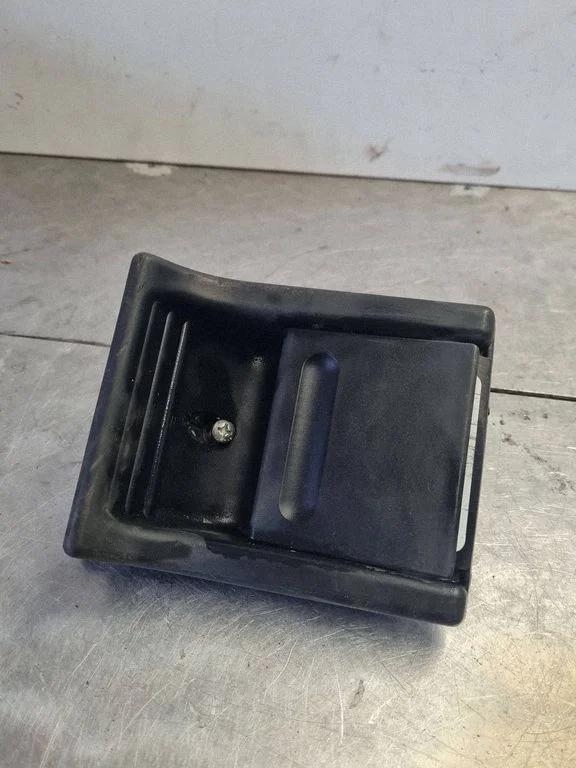 Rear door interior handle 9017601361