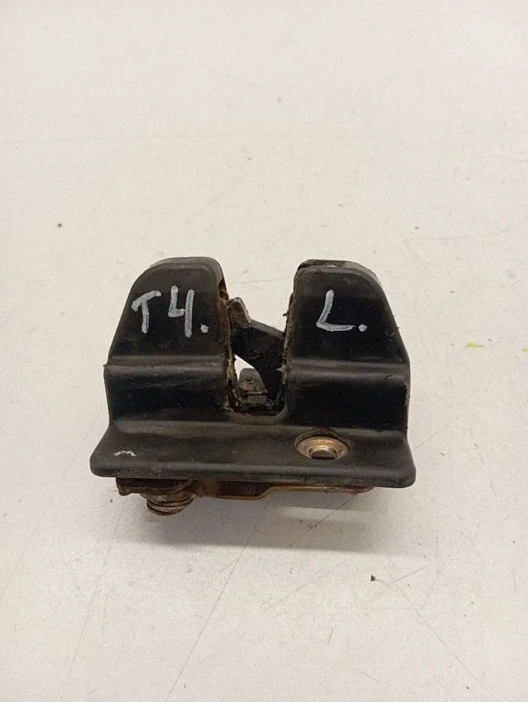 Rear door lock – Volkswagen Transporter - Caravelle T4 (1991-2003)