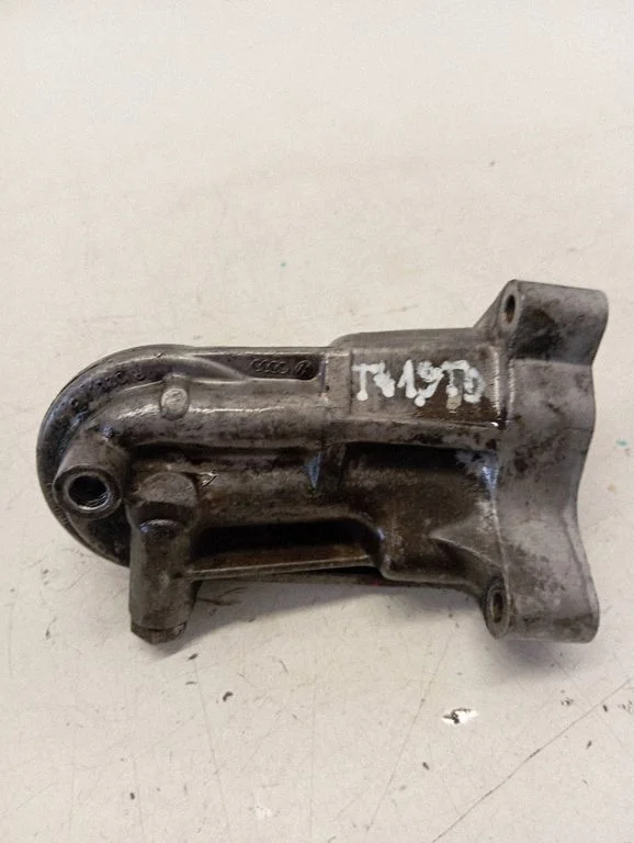 Oil filter mounting bracket 028115417F