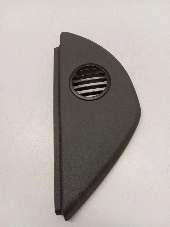 Dashboard side end trim – Volkswagen Transporter - Caravelle T5 (2003-2015)