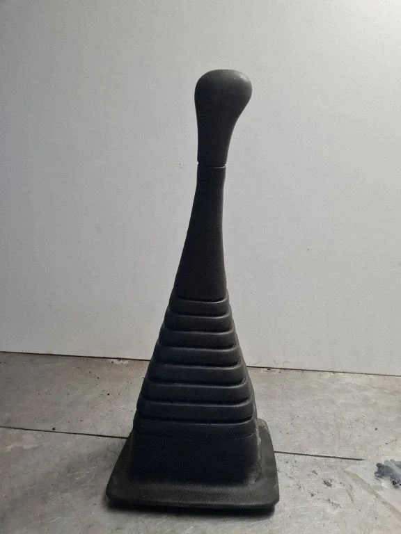 Pavarų perjungimo svirties apdaila (plastikinė)