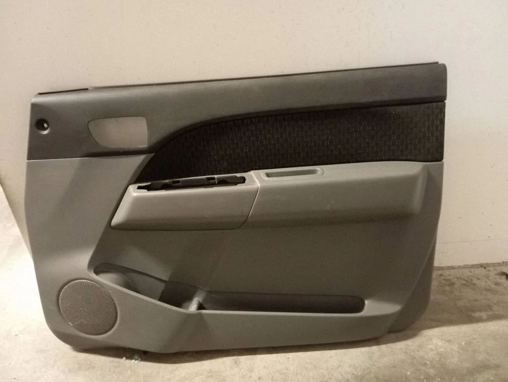 Front door card panel trim – Ford Ranger (2007-2011)