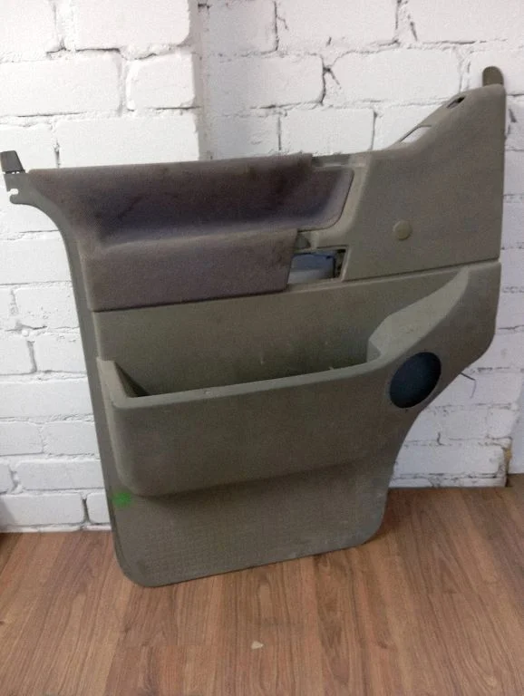 Front door card panel trim 701867105