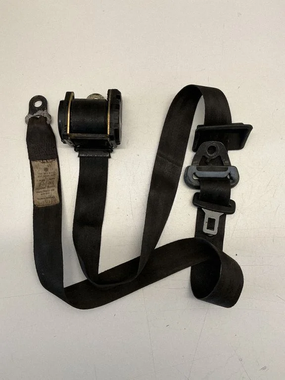 Rear seatbelt 705857811