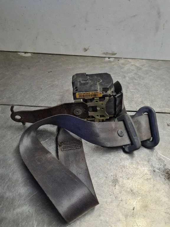 Pas bezpieczeństwa tylny – Renault Megane I (1995-2002)