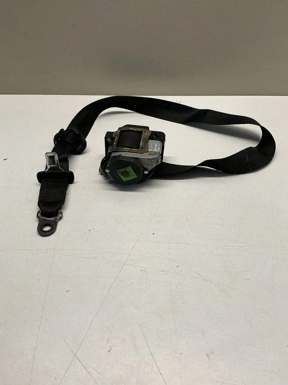 Front seatbelt 7D0857806B