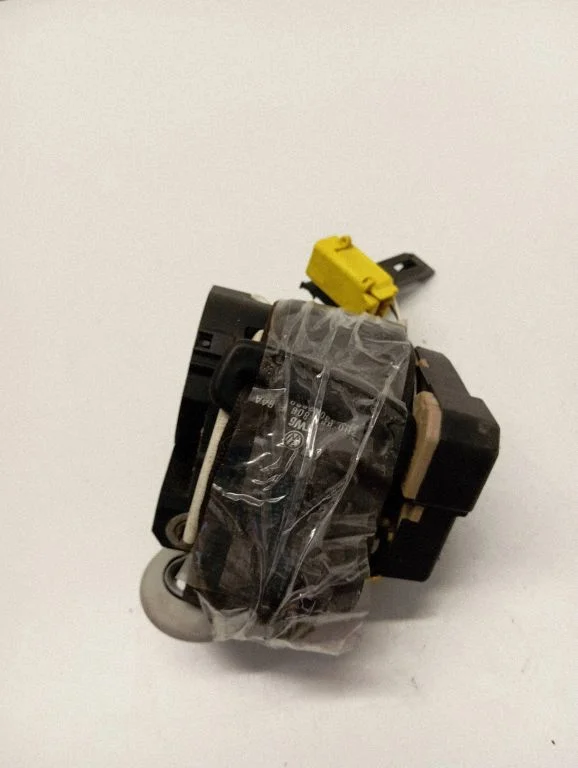 Front seatbelt – Volkswagen Transporter - Caravelle T5 (2003-2015)