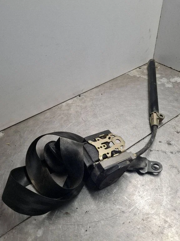Priekšējā drošības josta 00056678A