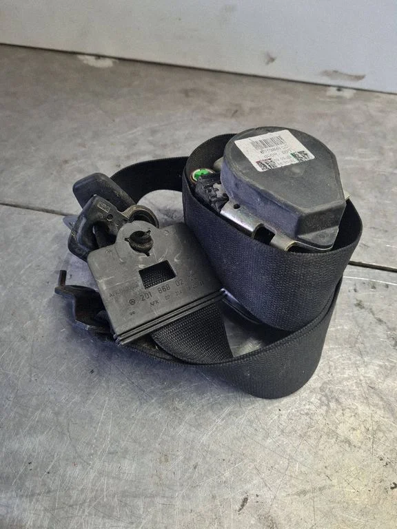 Front seatbelt – Volkswagen Crafter (2006-2016)