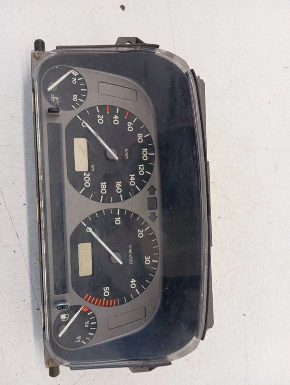 Spidometrs (instrumentu panelis) 1H0919860E