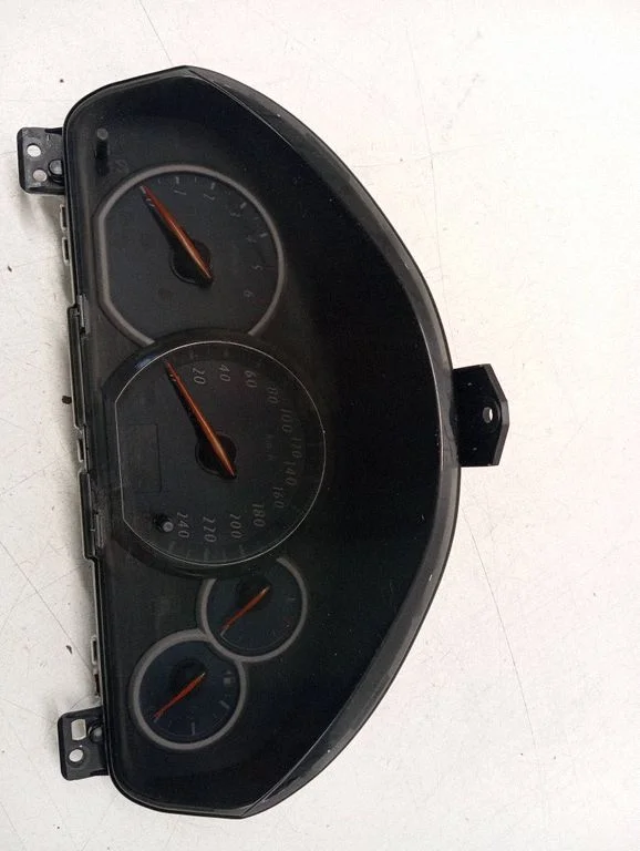 Speedometer (instrument cluster) – Mitsubishi Grandis (2003-2011)