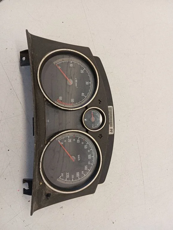 Speedometer (instrument cluster) – Opel Zafira A (1999-2005)
