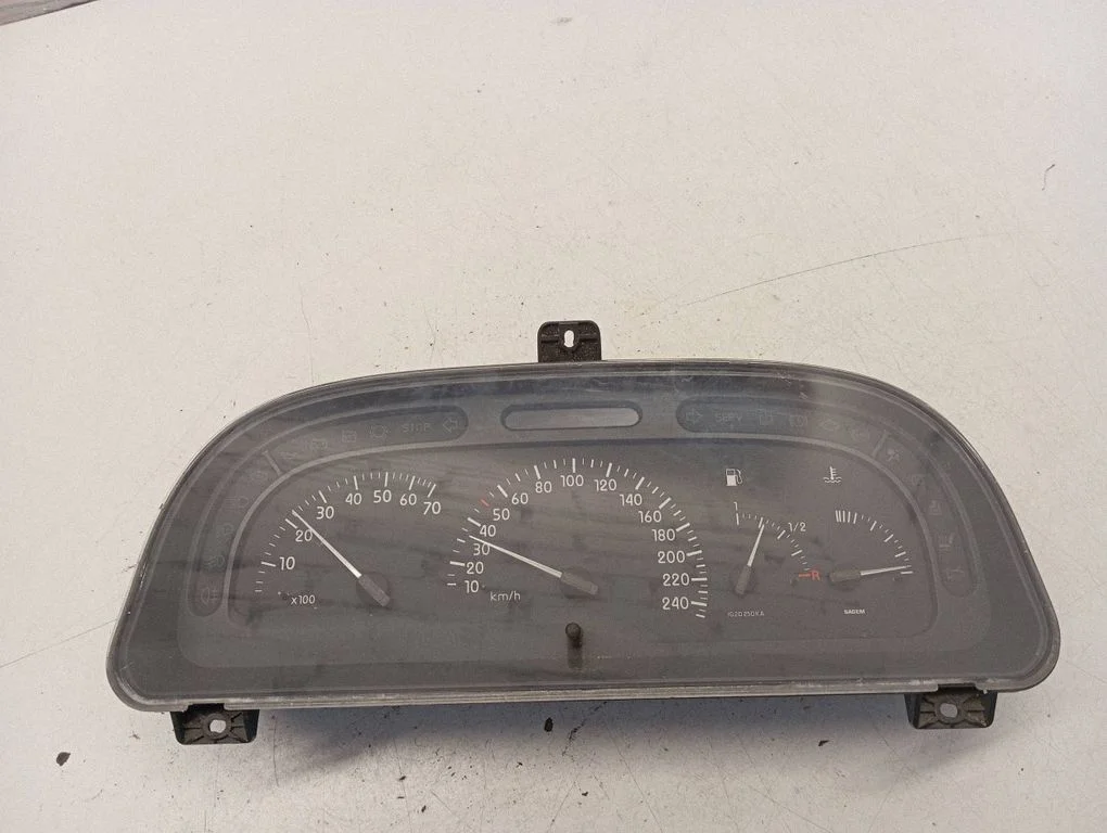 Spidomeeter (näidikuplokk) 216236674 – Renault Laguna II (2001-2007)
