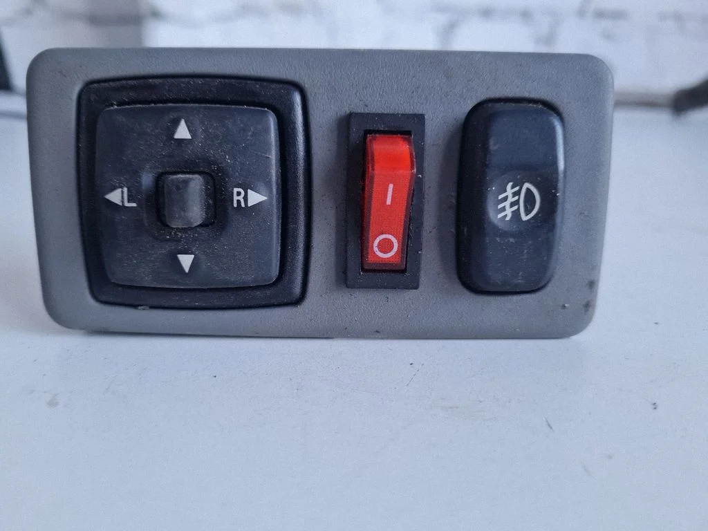 Elektrinių langų jungtukas