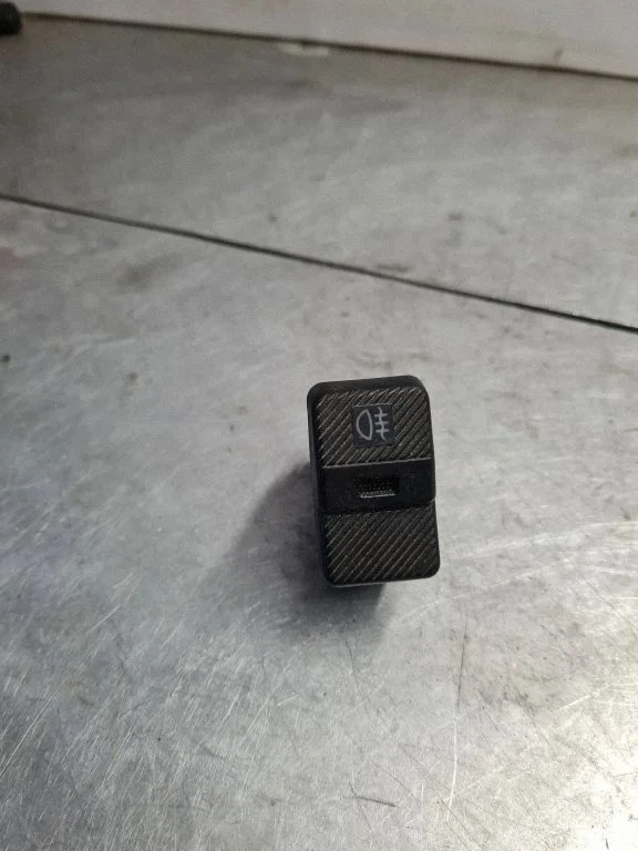 Fog light switch 701941535