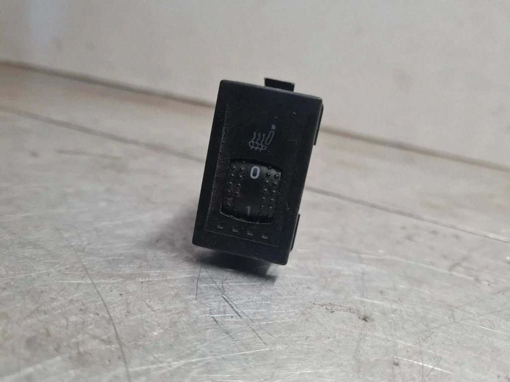 Seat heating switch 7D0963563