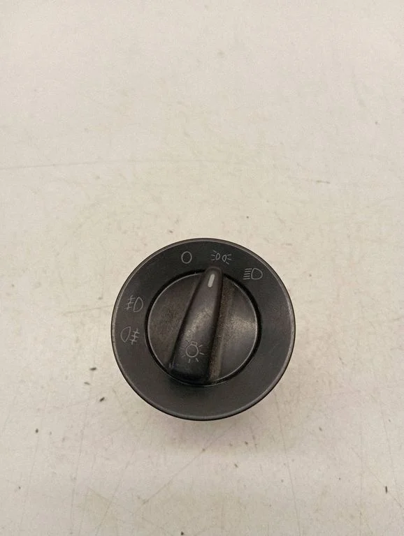 Light switch – Volkswagen Passat B5 (1997-2000)