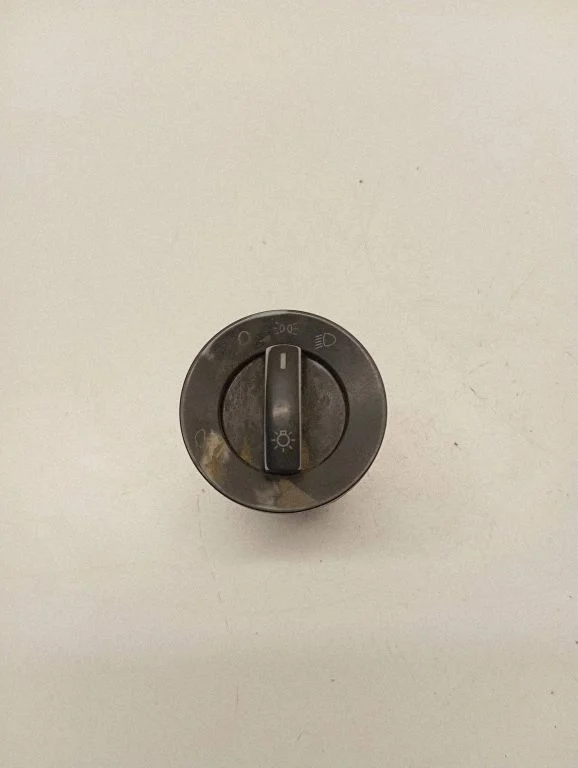 Light switch 6Q0941531B