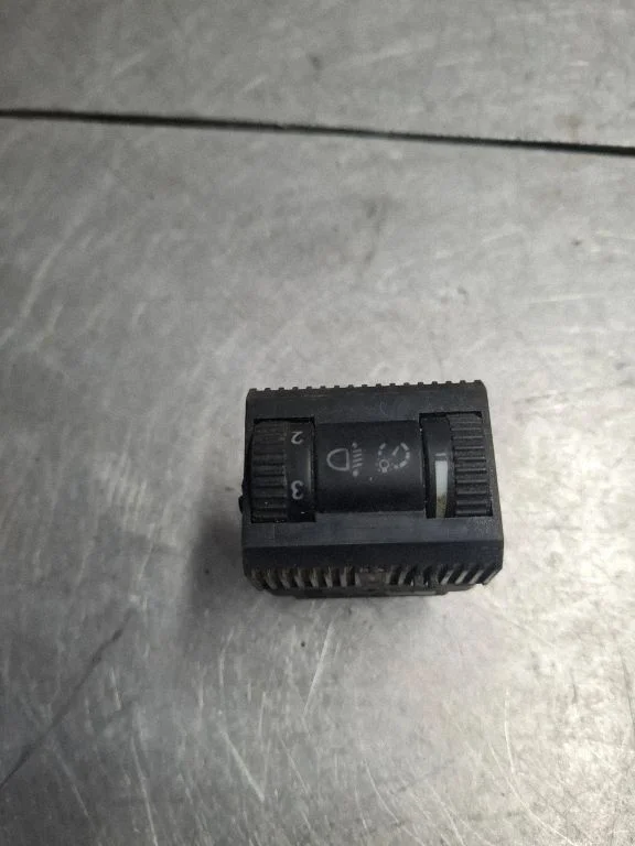 Žibintų aukščio reguliavimo jungtukas