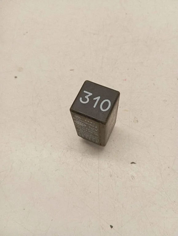 Other relay – Audi A6 S6 C5 4B (1997-2005)