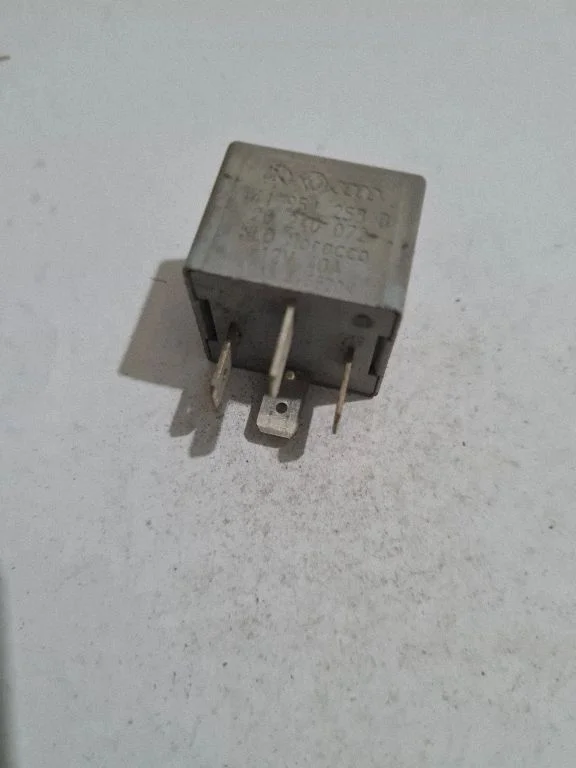 Other relay – Volkswagen Passat B4 (1994-1996)
