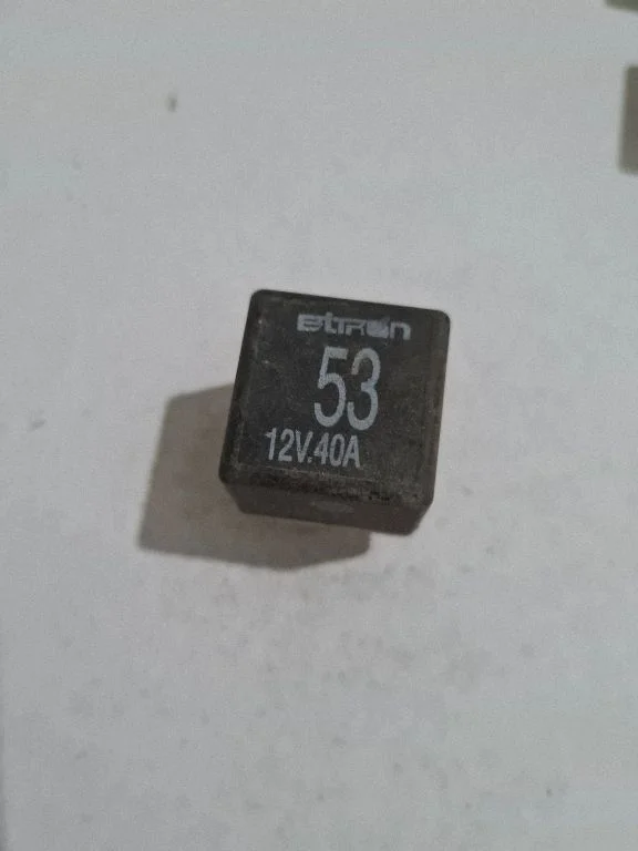 Cits relejs 141951253B