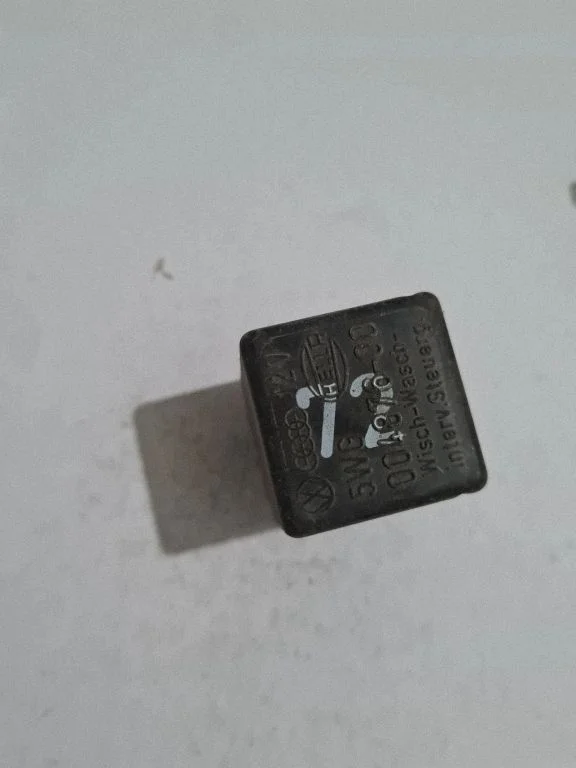 Other relay 00487600
