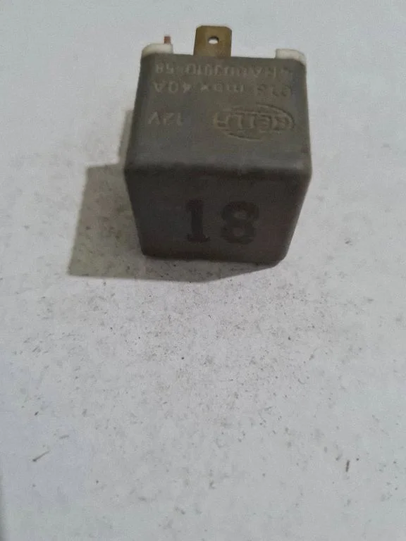 Cits relejs 4RA00351058