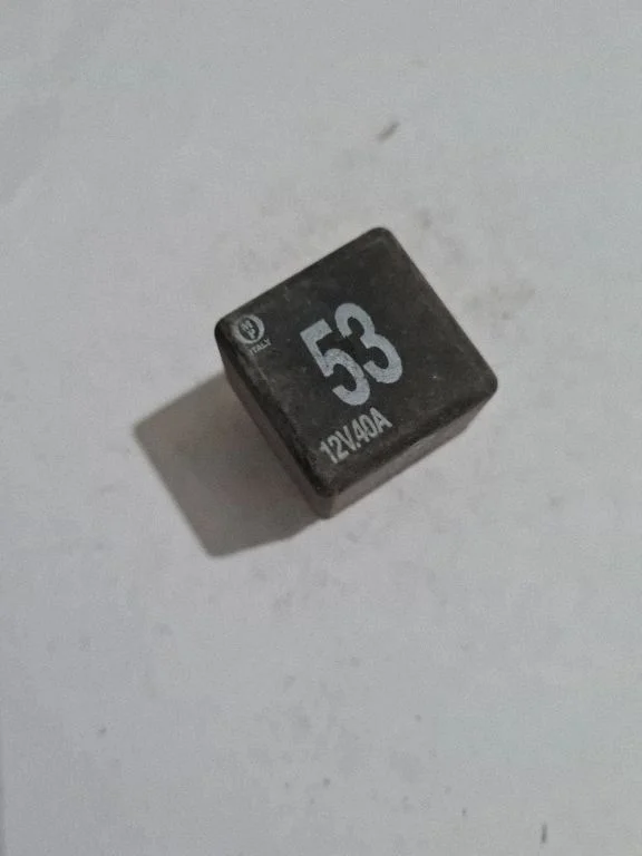 Cits relejs 141951253B