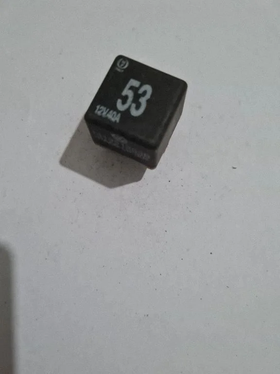 Cits relejs 141951253B