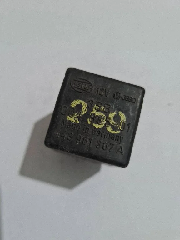 Cits relejs 443951307A
