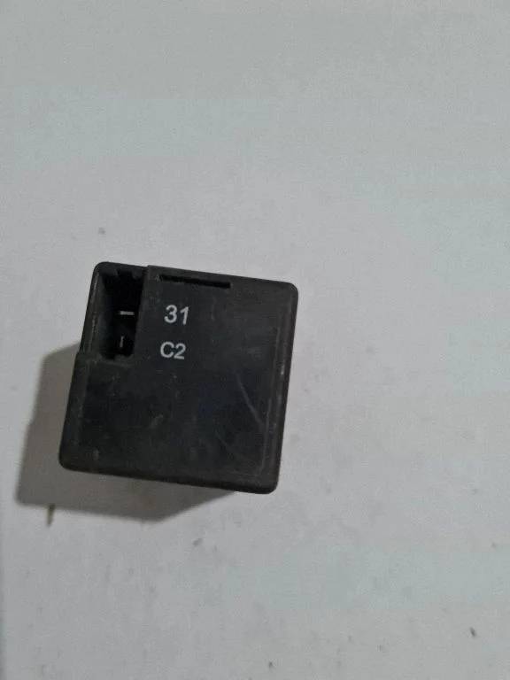 Cits relejs 4DM00336002