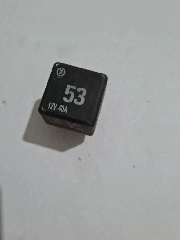 Cits relejs 141951253B