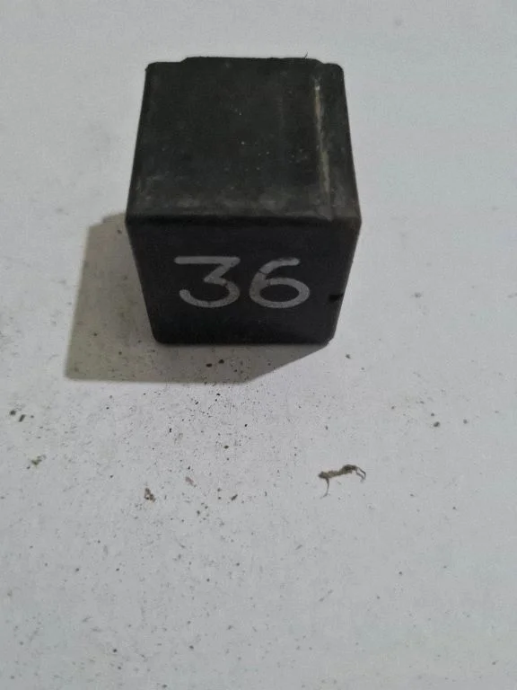 Cits relejs 3A0951307