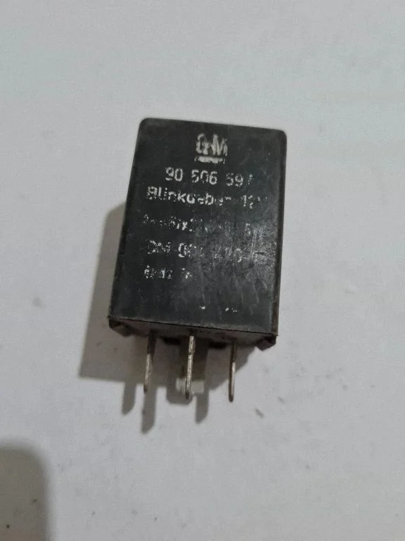 Other relay 90506597