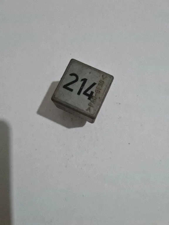 Other relay 443951253K