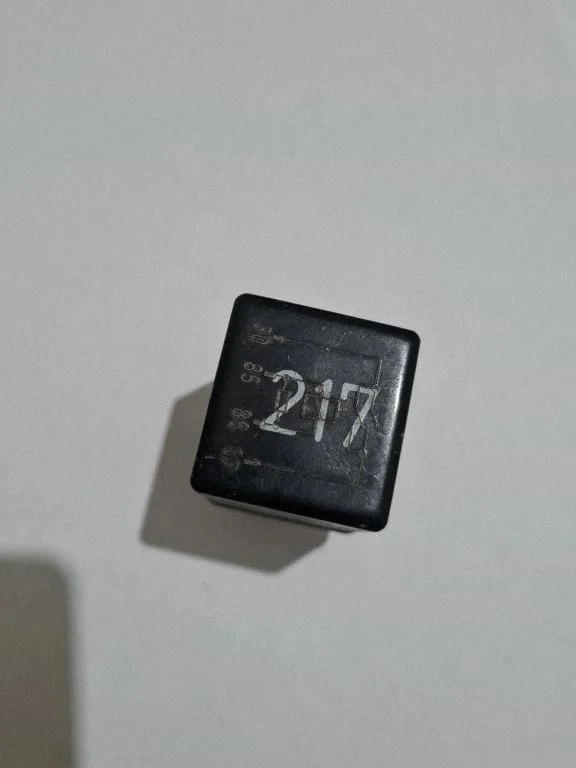 Other relay 443951253S