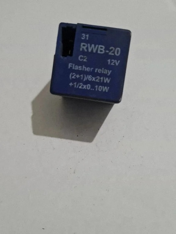 Cits relejs E2010R021496