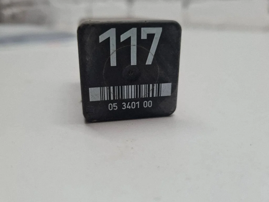 Cits relejs 357906121